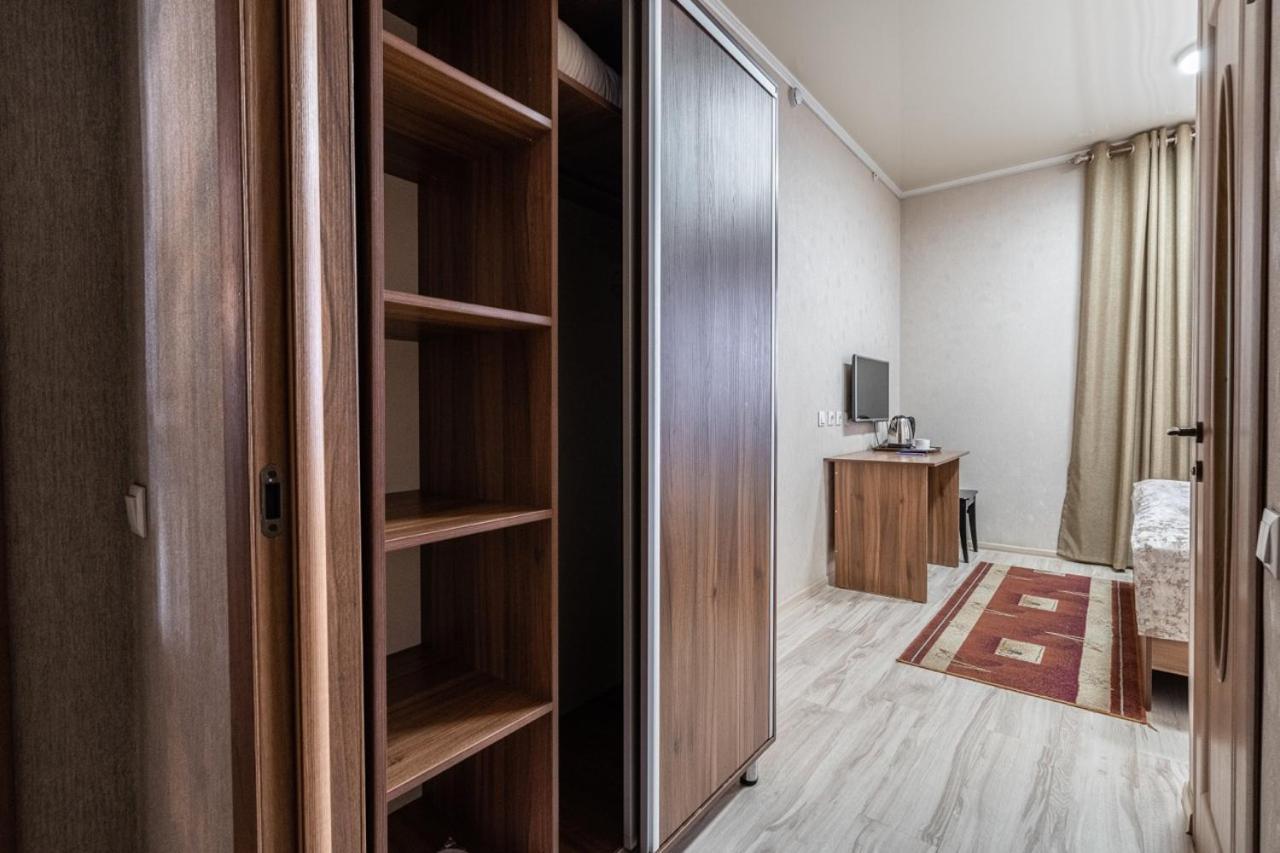 Madanur Hotel Karakol Luaran gambar
