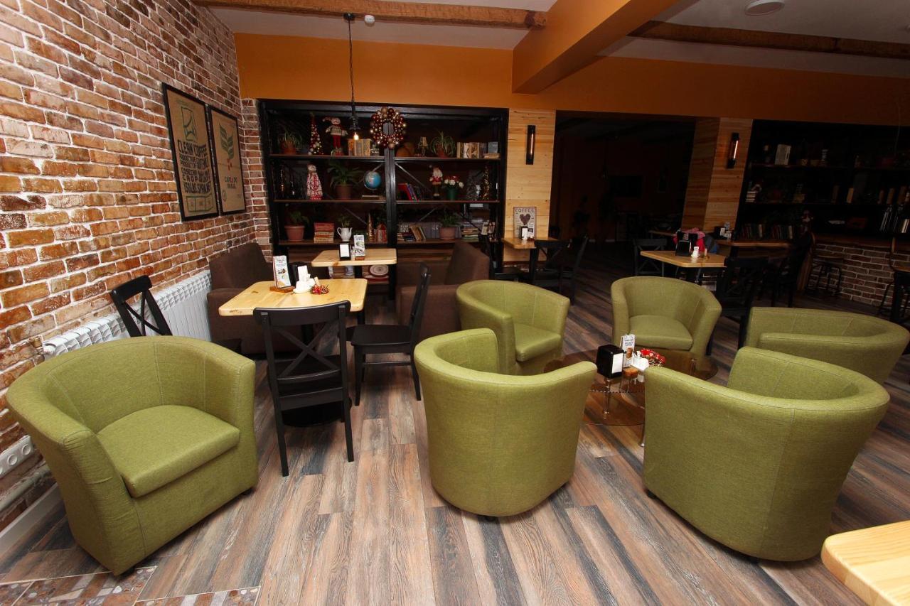 Madanur Hotel Karakol Luaran gambar